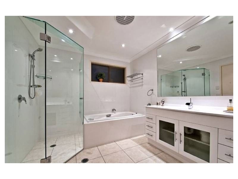 109 Witt Avenue, Carrara QLD 4211