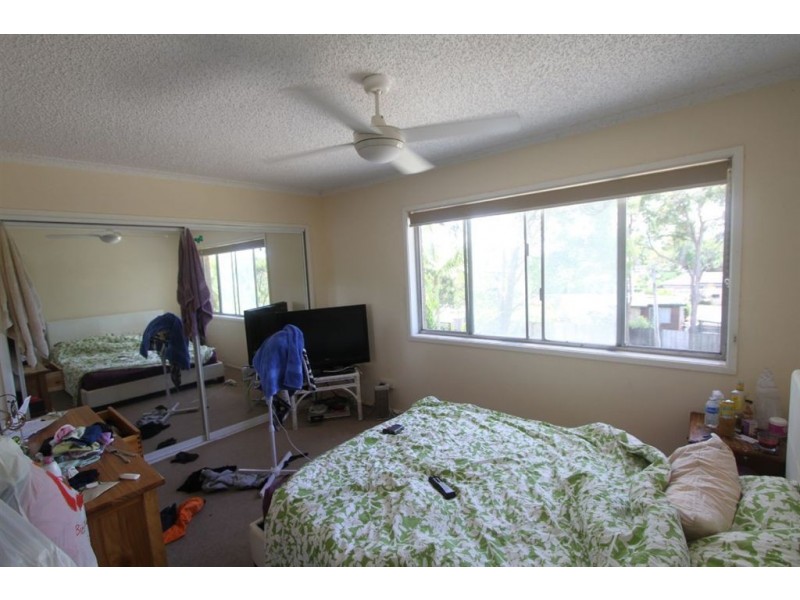 6 Tongarra Street, Southport QLD 4215