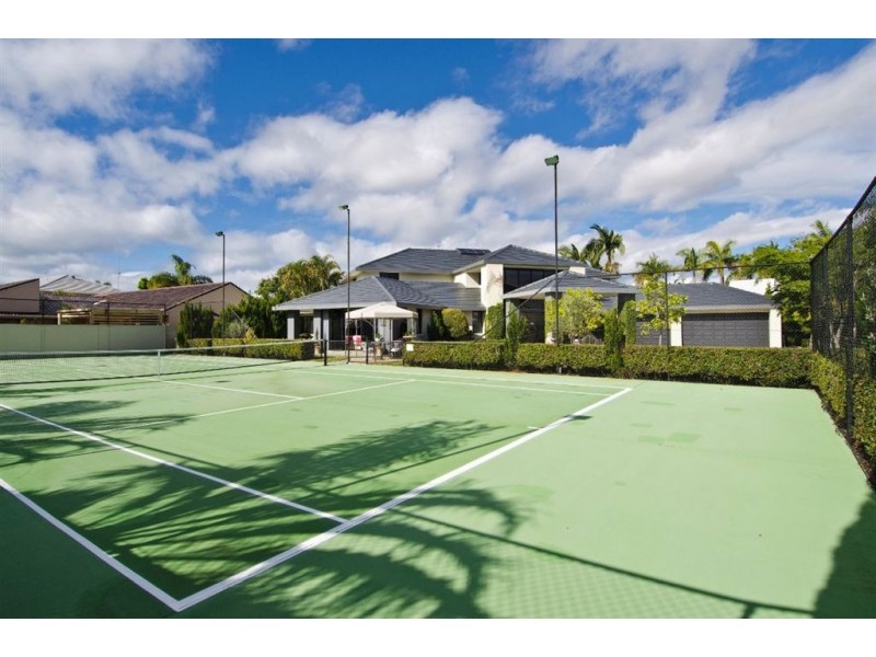 31 Campbell Street, Sorrento QLD 4217