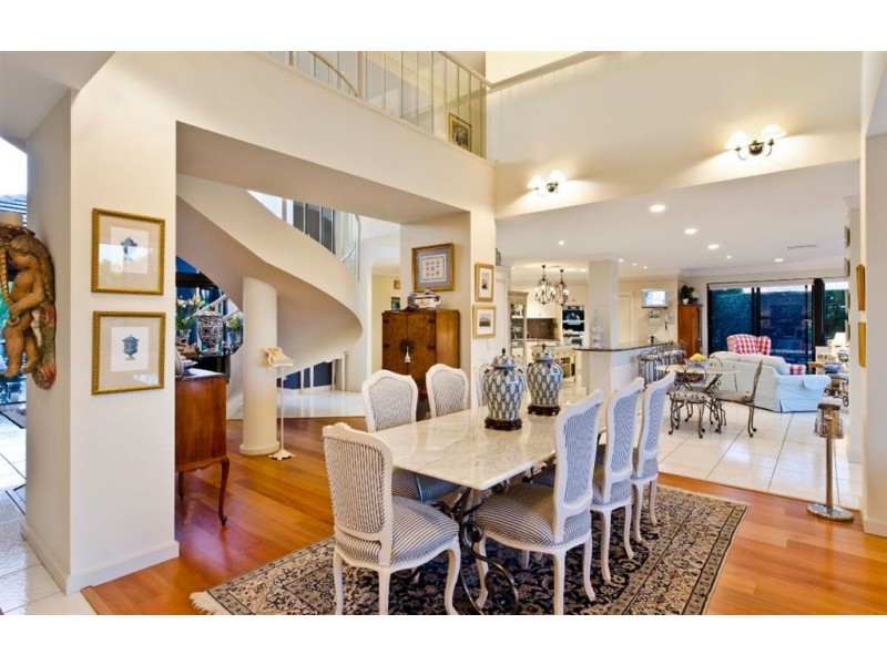 31 Campbell Street, Sorrento QLD 4217
