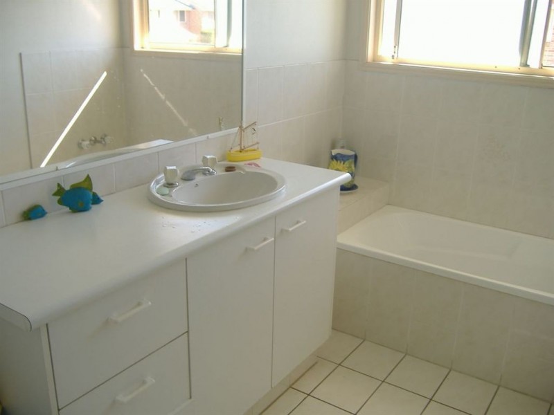 23/2 Cassowary Drive, Burleigh Waters QLD 4220