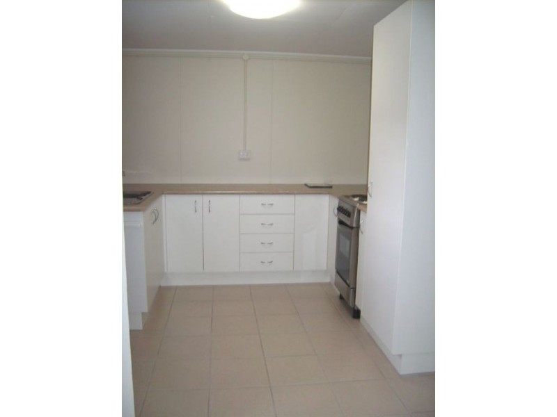 2/131 Rio Vista Boulevard, Broadbeach Waters QLD 4218