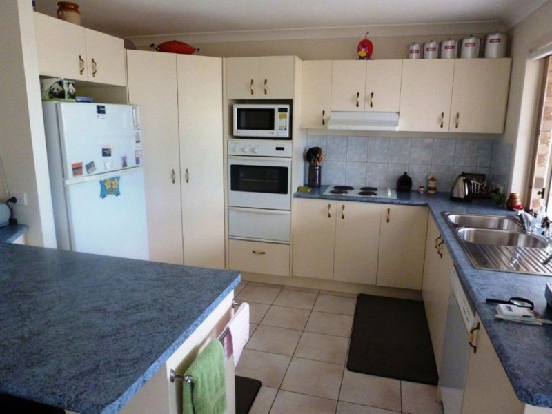 2 Alter Court, Merrimac QLD 4226