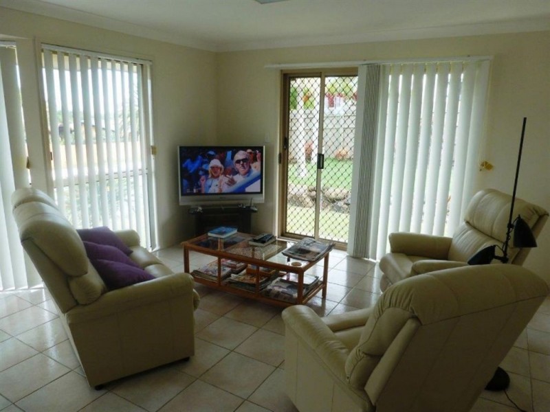 2 Alter Court, Merrimac QLD 4226