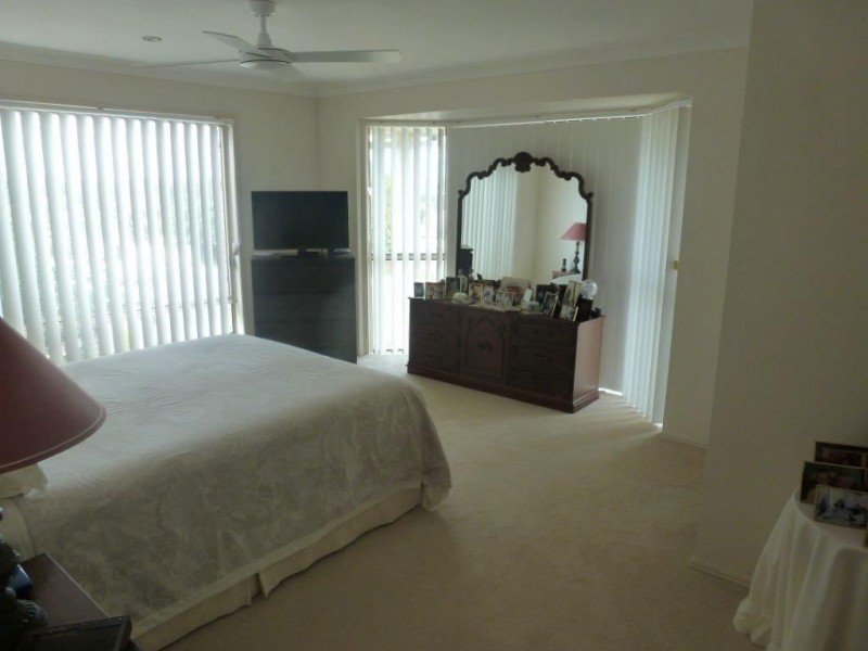 2 Alter Court, Merrimac QLD 4226