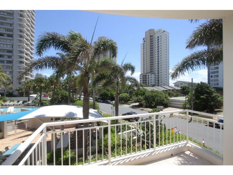 204/46 Pacific Street, Main Beach QLD 4217