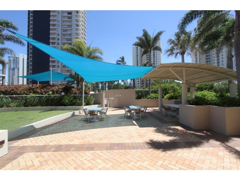 204/46 Pacific Street, Main Beach QLD 4217