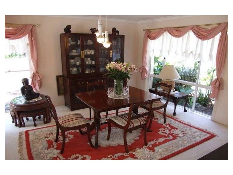 5 Cessnock Close, Mermaid Waters QLD 4218