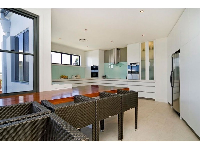 4711 The Parkway, Hope Island QLD 4212