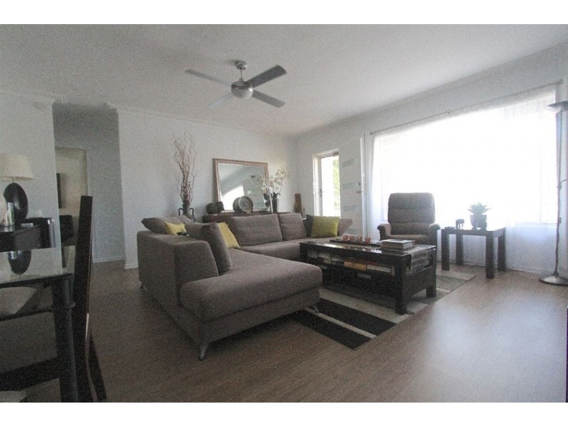 4/14 Weemala Street, Chevron Island QLD 4217