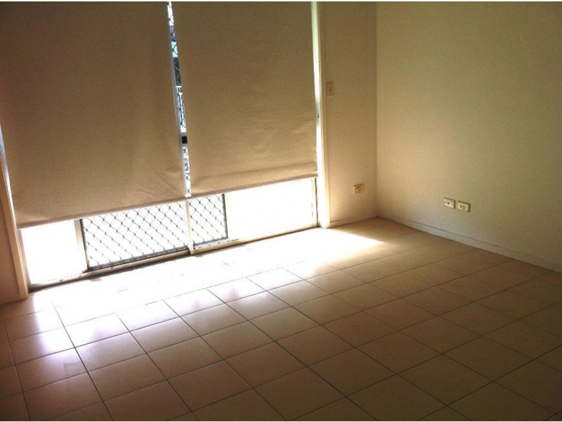 5/2423 Gold Coast Highway, Mermaid Beach QLD 4218