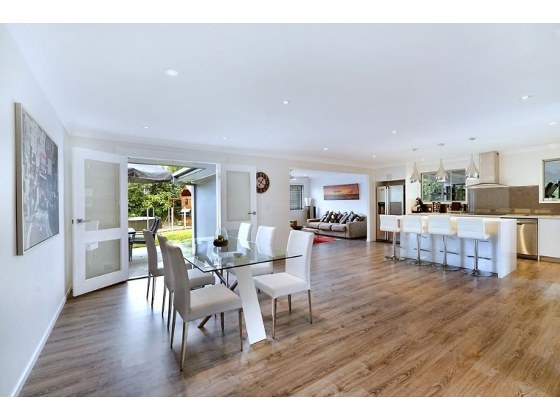 15 Timana Avenue, Mermaid Waters QLD 4218