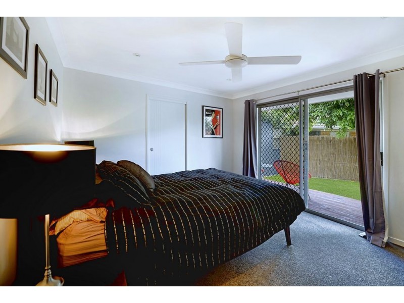 15 Timana Avenue, Mermaid Waters QLD 4218