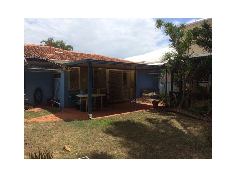 15 Albicore Street, Mermaid Waters QLD 4218