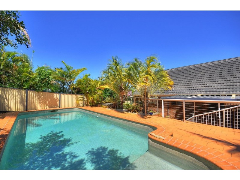 80 Plateau Crescent, Carrara QLD 4211