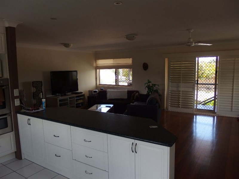 14 Cresta Court, Broadbeach Waters QLD 4218