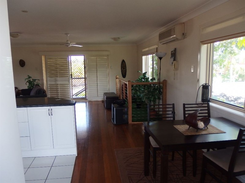 14 Cresta Court, Broadbeach Waters QLD 4218