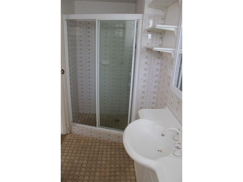 9/280 Hedges Avenue, Broadbeach QLD 4218