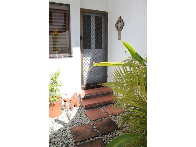 7/5 Aquila Court, Mermaid Waters QLD 4218