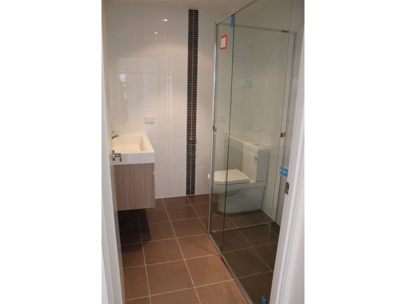 16 Pasadena Court, Broadbeach Waters QLD 4218