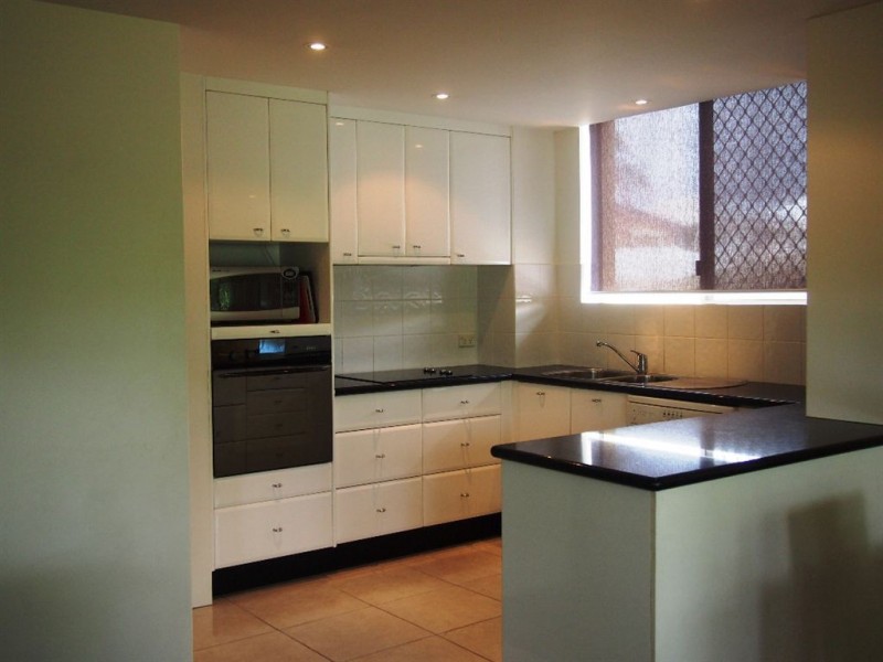 4/10 Dudley Street, Mermaid Beach QLD 4218