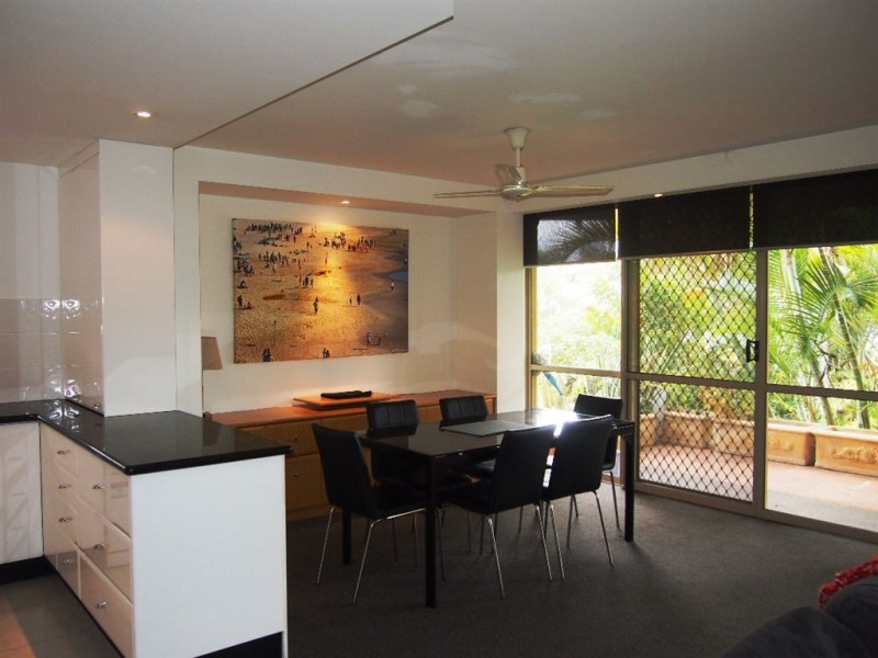 4/10 Dudley Street, Mermaid Beach QLD 4218