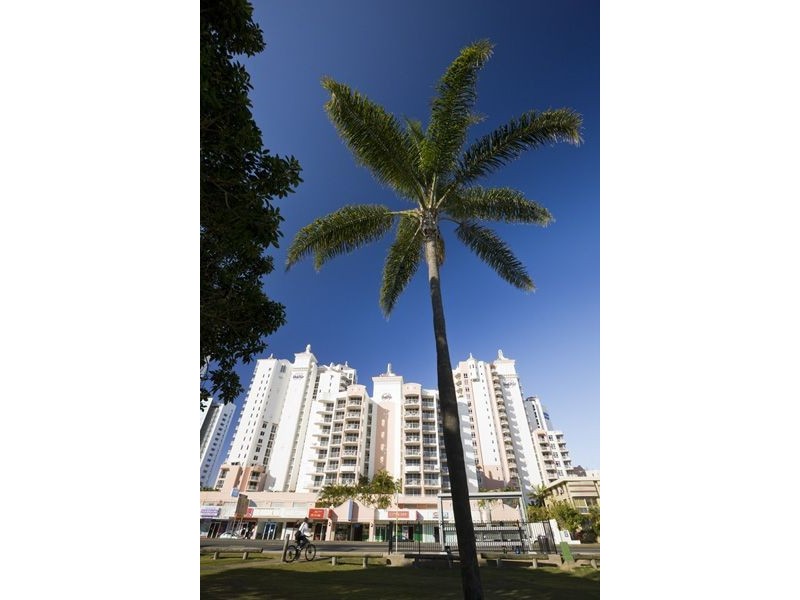 2055/2623 Gold Coast Highway, Broadbeach QLD 4218