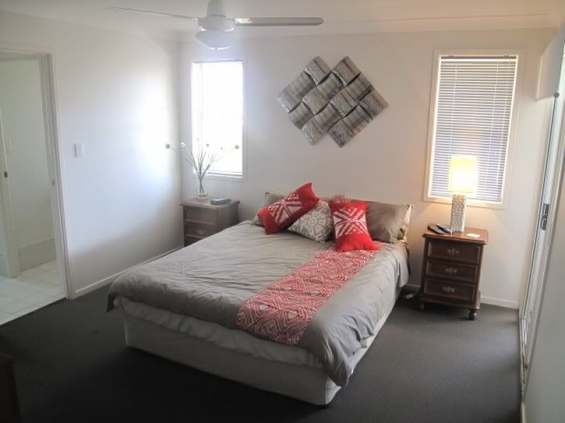 10 Maralinga Drive, Ashmore QLD 4214