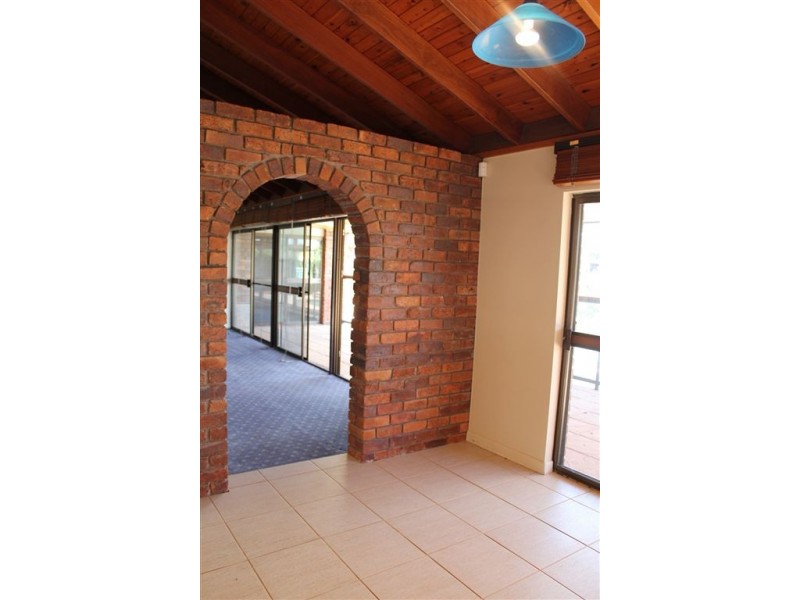44 River Crescent, Broadbeach Waters QLD 4218