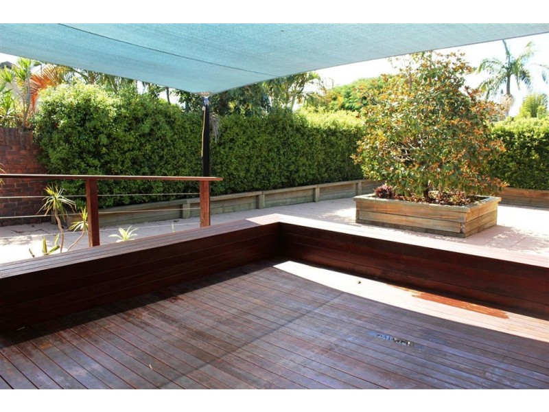 44 River Crescent, Broadbeach Waters QLD 4218