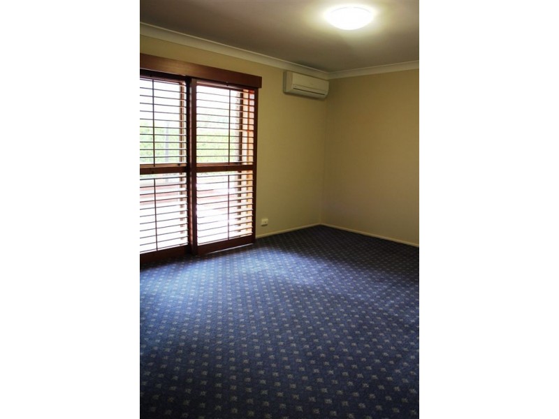 44 River Crescent, Broadbeach Waters QLD 4218