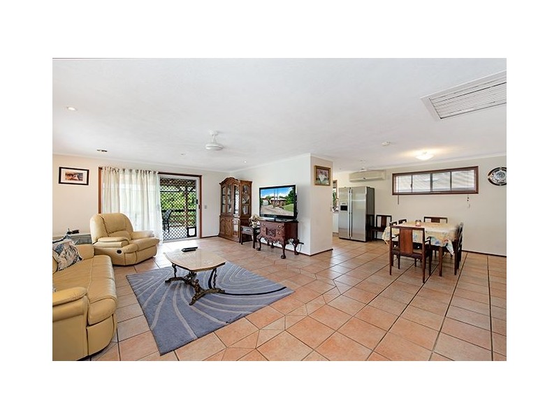 65 Plateau Crescent, Carrara QLD 4211