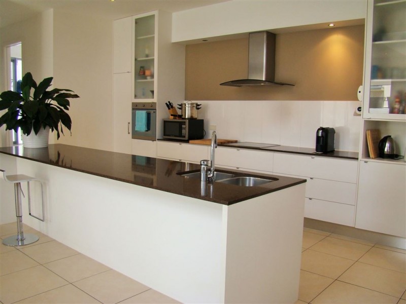 1/13 Enid Avenue, Southport QLD 4215