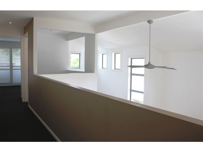 1/13 Enid Avenue, Southport QLD 4215