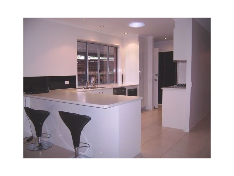 33 Koola Drive, Nerang QLD 4211