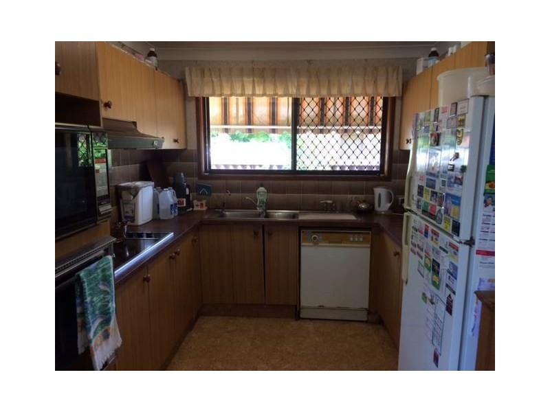 87 Oceanic Drive, Mermaid Waters QLD 4218