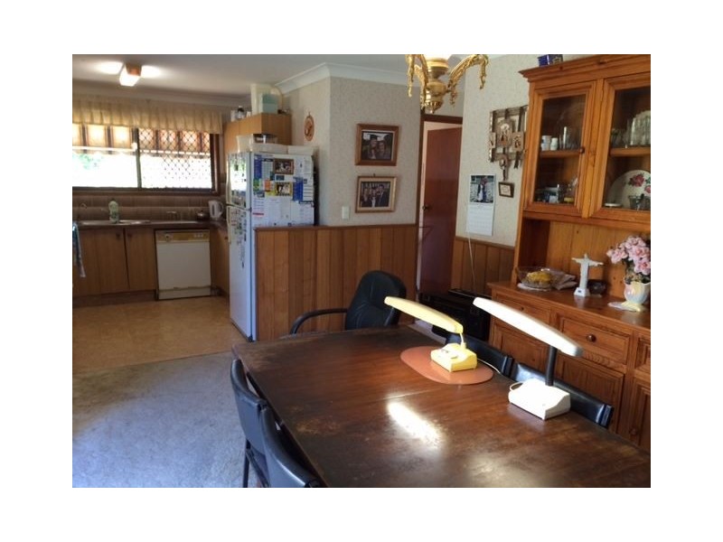 87 Oceanic Drive, Mermaid Waters QLD 4218