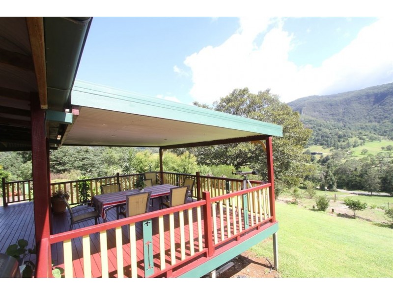3033 Nerang-Murwillumbah Road, Natural Bridge QLD 4211