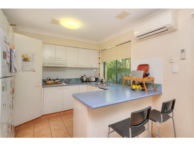 25/2 Pappas Way, Carrara QLD 4211