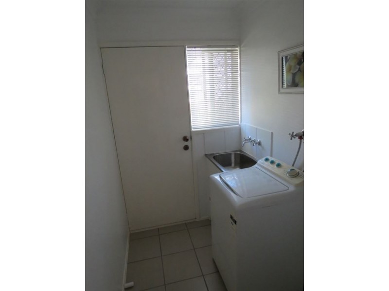 1/14 Logan Avenue, Miami QLD 4220