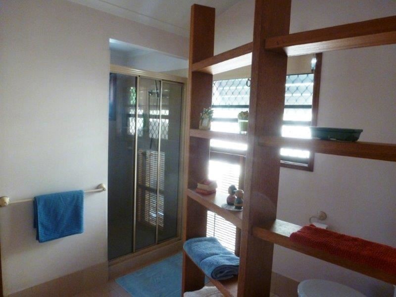 7 Cedar Place, Broadbeach Waters QLD 4218