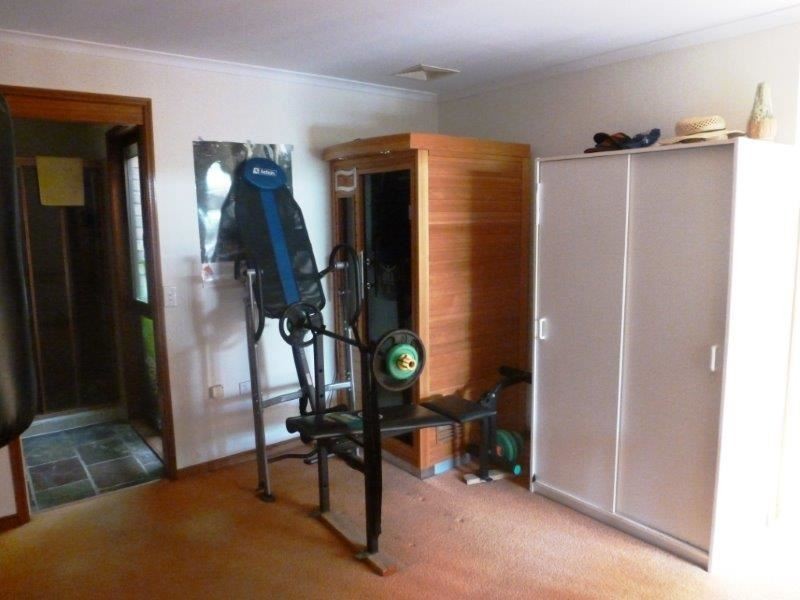 7 Cedar Place, Broadbeach Waters QLD 4218
