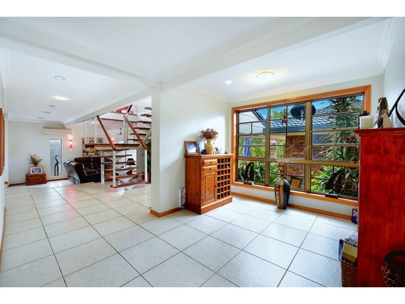 5 Daru Avenue, Runaway Bay QLD 4216