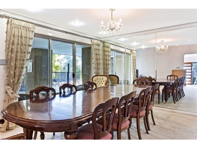 12 Cessnock Close, Mermaid Waters QLD 4218