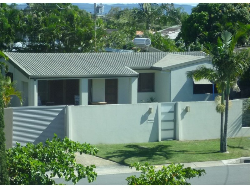 14 Albicore Street, Mermaid Waters QLD 4218