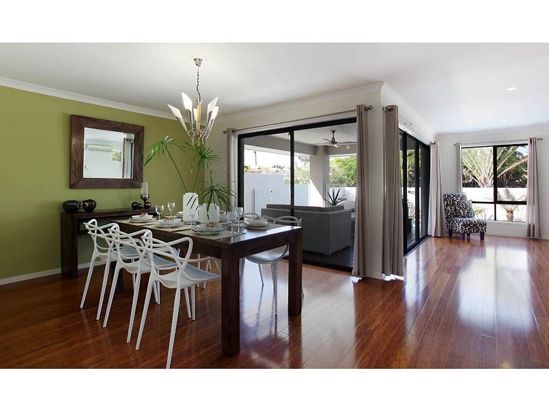 4 Pacific Boulevard, Broadbeach Waters QLD 4218