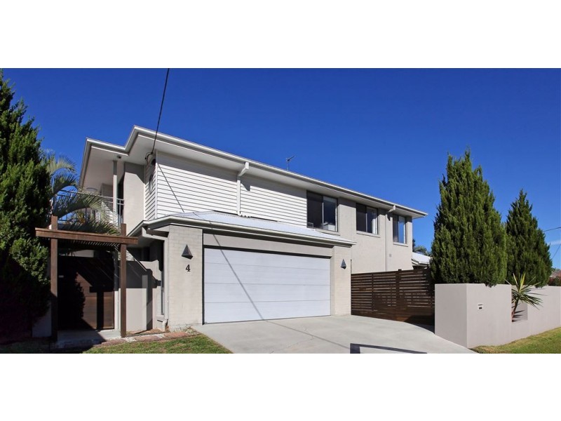 4 Pacific Boulevard, Broadbeach Waters QLD 4218