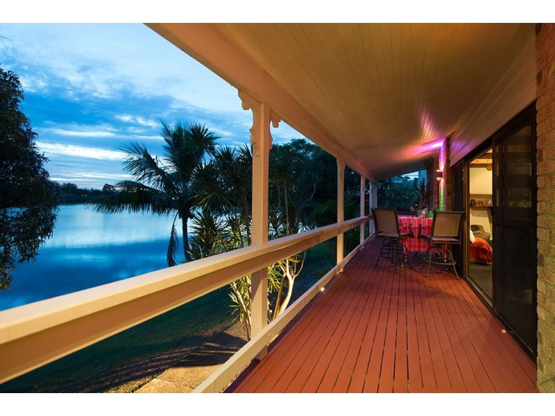 14 Bedara Court, Mermaid Waters QLD 4218