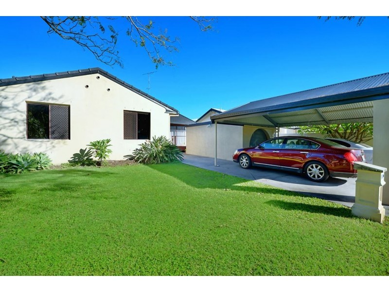53 Arcadia Drive, Mermaid Waters QLD 4218
