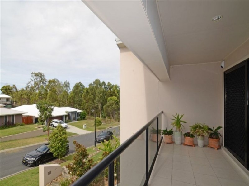11 Peregrine Street, Reedy Creek QLD 4227